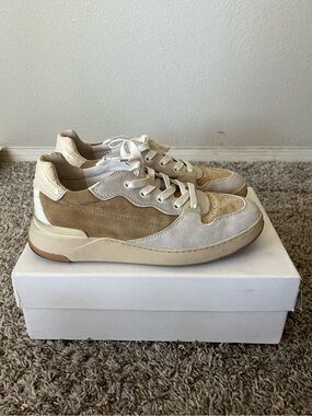 Veronica Beard Toma Suede Sneaker in Sand & White Women's Size 9